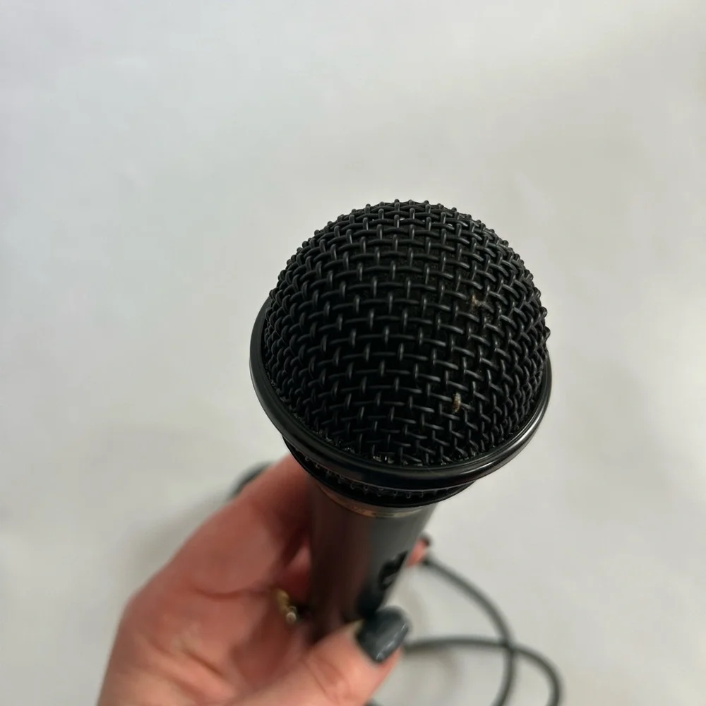 Pioneer Black and Gold Wired Microphone